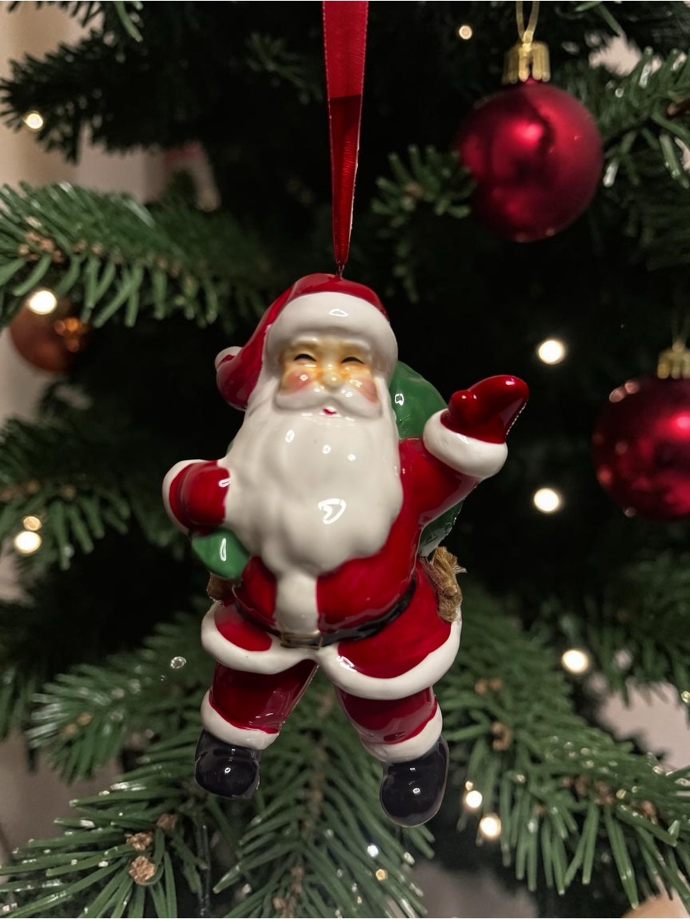 Mervyns Limited Edition 2004 Porcelain 5 in Santa Christmas Ornament Red Green